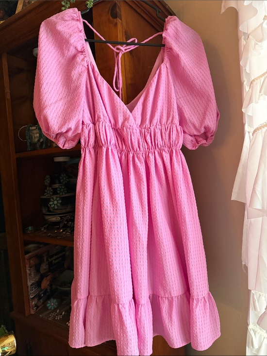 Lush Dresses & Skirts - Lush Pink Puff-Sleeve Mini Dress